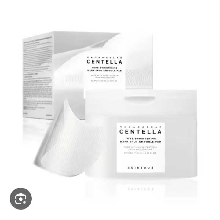 SKIN1004 Ampolla de Ampolla Tona Iluminadora Madagascar Centella Color Oscuro (60 almohadillas) - almohadillas tónico intensas y luminosas formuladas para ayudar a uniformar el tono de la piel, reducir la apariencia de manchas oscuras - 1