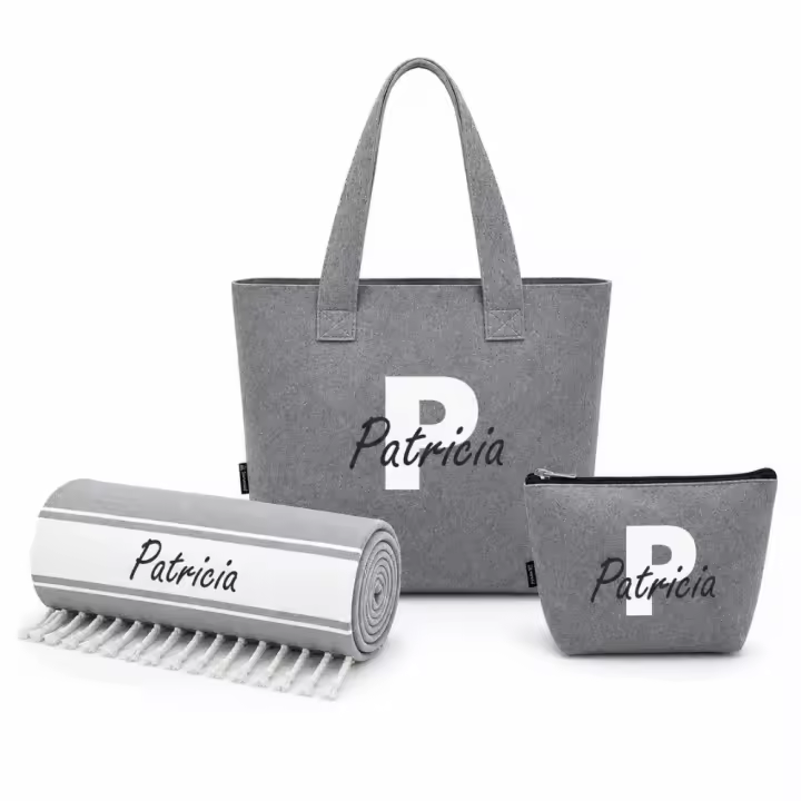 Set de Bolsa de Playa con Toalla y Neceser Personalizado con Nombre - Regalo Original para Cumpleaños, Verano, Playa y Piscina - 1