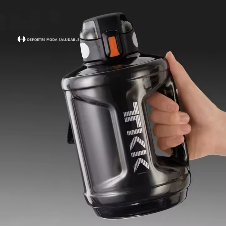 Botella Deportiva TKK 1800ml Capacidad Grande Tritán Resistente Al Calor Para Adultos Viajes Gimnasio Fitness Con Correa Creativa - 1