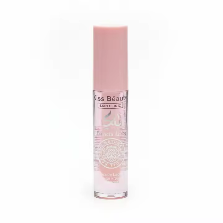 Kiss Beauty Skin Clinic Esencia Árabe Aceite Labial 5 ml. Lip Oil hidratante y suavizante con acabado brillo efecto gloss. Textura ligera, ayuda a nutrir y aportar confort inmediato a los labios. Ideal para uso diario o sobre labial. 🚚 Envíos a España 24 - 1