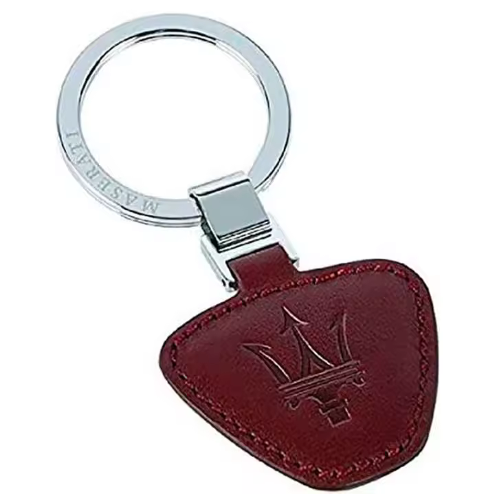 Llavero Triangular de Piel Rojo Maserati KMU4160122 con Detalle en Acero - 1