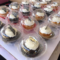 100Pcs Cajas De Tarta De Plástico Con Tapa Caja De Postre Individual Cuadrada Y Pilaable Para Cupcakes Translúcida - details 9