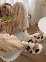 Nuevos Pantuflas De Peluche Cálidas Para El Invierno Con Dibujos De Vaca Neutra Para Parejas Antideslizantes Para El Hogar Para Hombres Y Mujeres Pantuflas De Algodón Con Plataforma - details 1