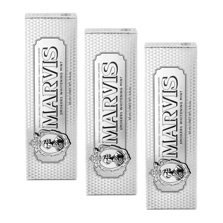 Marvis - Pasta de dientes Smokers Whitening Mint 85 ml para blanqueamiento dental efectivo contra manchas de tabaco y café, con flúor y xilitol para protección anticaries y fórmula vegana sin conservantes - 1