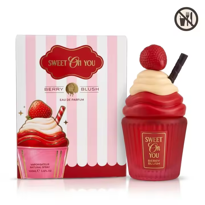 Perfume AFAQ SWEET ON YOU BERRY BLUSH. Fragancia femenina gourmand dulce con efervescentes notas de fresa y crema suave, un goloso corazón de azúcar caramelizado y flores blancas, y un cálido fondo de crema de vainilla y almizcle 100 ml. Q - 1
