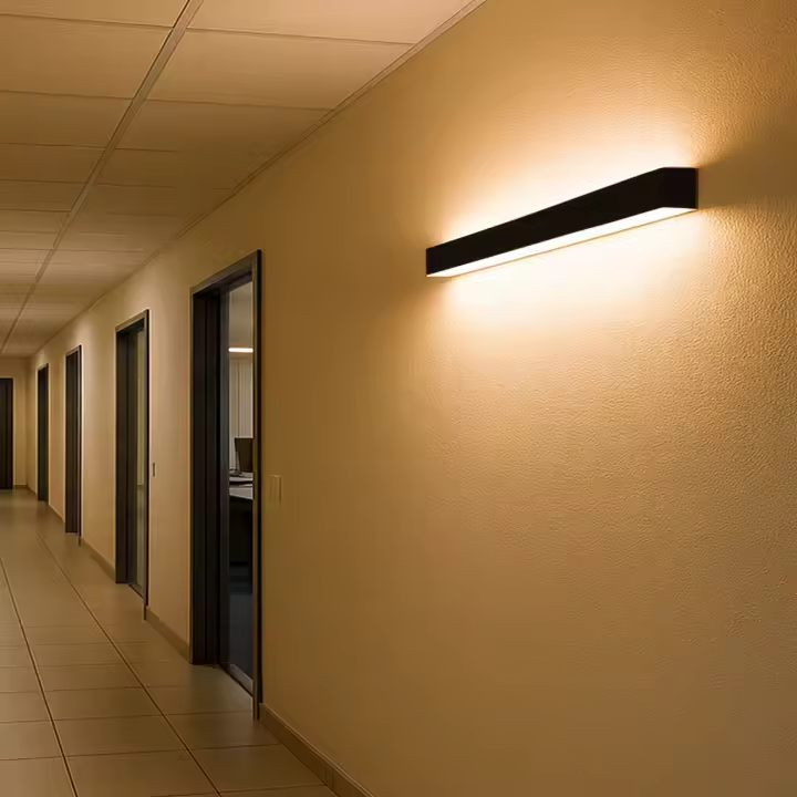 LED ATOMANT Aplique de Pared LED, Exterior e Interior, Diseño Moderno y Resistente, Uso en Horizontal o Vertical - 1