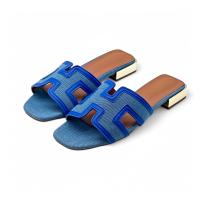 Calzados soraia, sandalia para mujer elegante con tacon metalizado bajo, sandalias comodas para uso casual. - details 1