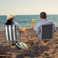 GREATOOL Silla de Playa Plegable con Reposabrazos, 75 x 53 x 43cm, Silla de Playa Plegable, Asiento Ideal para Playa, Jardín, Terraza - details 0