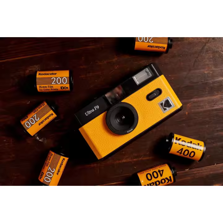 Kodak Ultra F9 Cámara Analógica 35mm con Flash – Nueva - 1