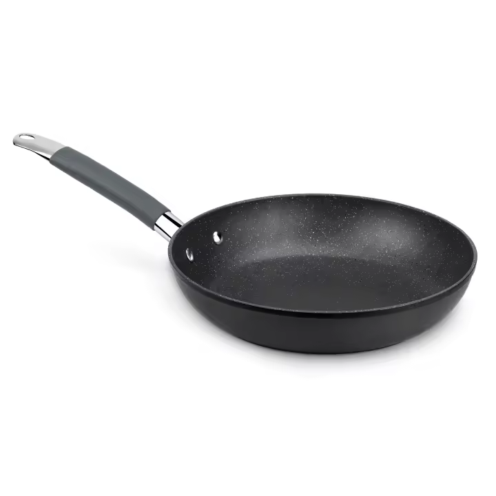 BRA Master – Sartén Aluminio Forjado - De 20 a 28 cm – Antiadherente, Libres de PFAS – Apto para Inducción y Horno – Mango con Silicona Anticalor – Superficie Ultra Resistente - 1