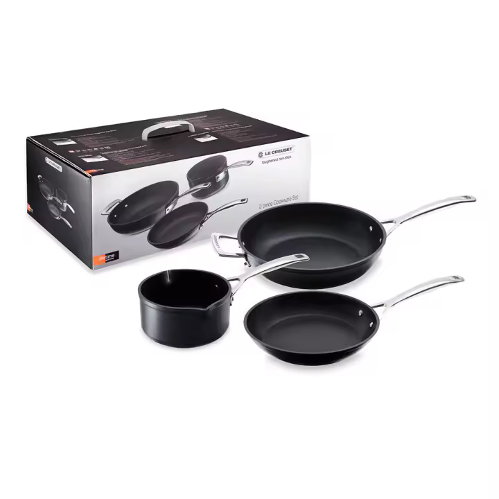 Set de 3 Piezas de Aluminio Antiadherente Le Creuset: Cazo de 16 cm, Sartén Baja de 24 cm y Sartén Alta de 26 cm para Cocina Saludable y Duradera - 1