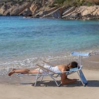 Flamingueo Silla Playa Plegable Agujero Acolchado Cabeza y Brazos 5 Posiciones Parasol Ajustable UPF 50+ Asas Mochila Reposapiés y Reposabrazos Bolsillo Insulado Aluminio y Poliéster 68,5 x 72,2 x 102 cm - details 3