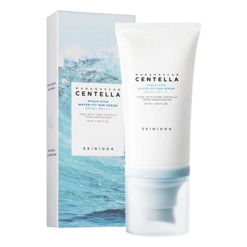 Madagascar Centella Hyalu Cica Water Fit Sun Serum Protector Solar SPF50 PA++++ Hidratante Facial Ligero, Alta Protección UVA UVB, Textura Tipo Sérum, No Deja Residuo Blanco, Calma la Piel con Centella Asiática, Ideal para Piel Sensible y Uso Dia