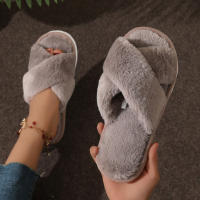 Pantuflas De Casa Para Mujer Con Tela De Peluche CrissCross Y Suela Suave Open Toe Fuzzy Caliente Invierno Pantuflas Cómodas Para Interno - details 13