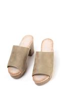 Paloma Wang sandalias mujer mules con tacón alto y plataforma efecto madera con tachas - details 14
