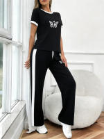 Conjunto De Camiseta Y Pantalones De Mujer Estilo Casual Con Diseño De Mariposa Corto Y Cómodo Para Primavera Y Verano Ropa Campus Callejera Romántica Con Cuello Redondo Y Pierna Recta - details 5