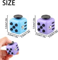 Juguete antiestrés, 2 cubos de juguete, juguetes sensoriales, juguetes para aliviar la ansiedad, juguetes para los dedos, regalo para niños y adultos con 6 funciones diferentes. - details 0