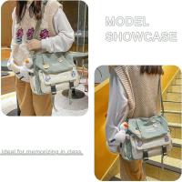 Lindo Bolso de Mensajero para Niñas Adolescentes y Mujeres, Bolsos de Mensajero Kawaii, Bolso de Hombro Tipo Bandolera con Alfileres y Colgante - details 4