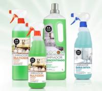 Mayordomo Limpiador Multiusos de Superficies Perfumado 1L, Pack 4 unidades - Limpiador Multisuperficies de calidad con Pistola Pulverizadora para Cristales, Azulejos, Baldosas, Marmol, Acero Inoxidable, Cerámica. pH neutro, con alcohol, agradable perfume - details 1