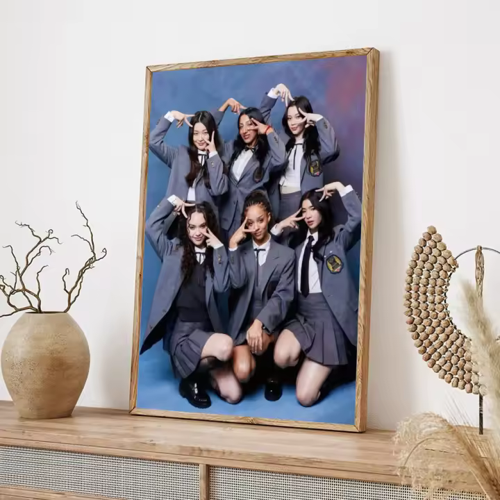 Poster De La Banda De Música K-KATSEYE HD Para Decoración De Paredes De Sala De Estar Dormitorio Bar Café Arte Moderno - 1