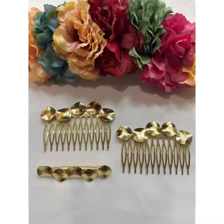 Set 2 peinetas y 1 broche dorado Complementos Feria y Romería - 1