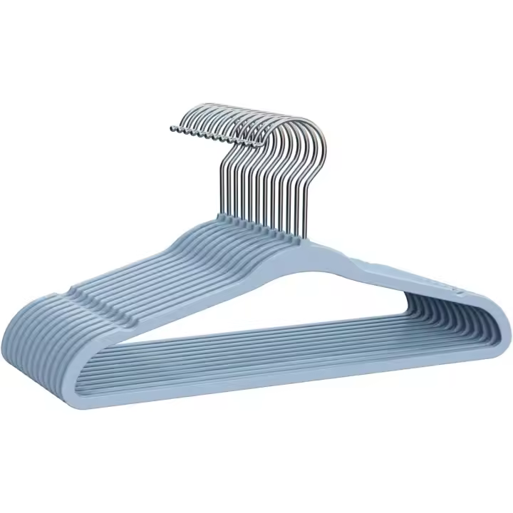 COM-FORT HOUSE Percha de Resina Infantil Cadete Azul Resistente 28cm - 1