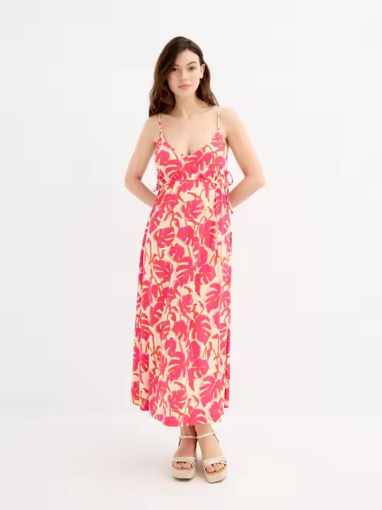 Vestido midi estampado hojas fucsia, escote pico, tirantes ajustables, ideal para verano INSIDE - 1