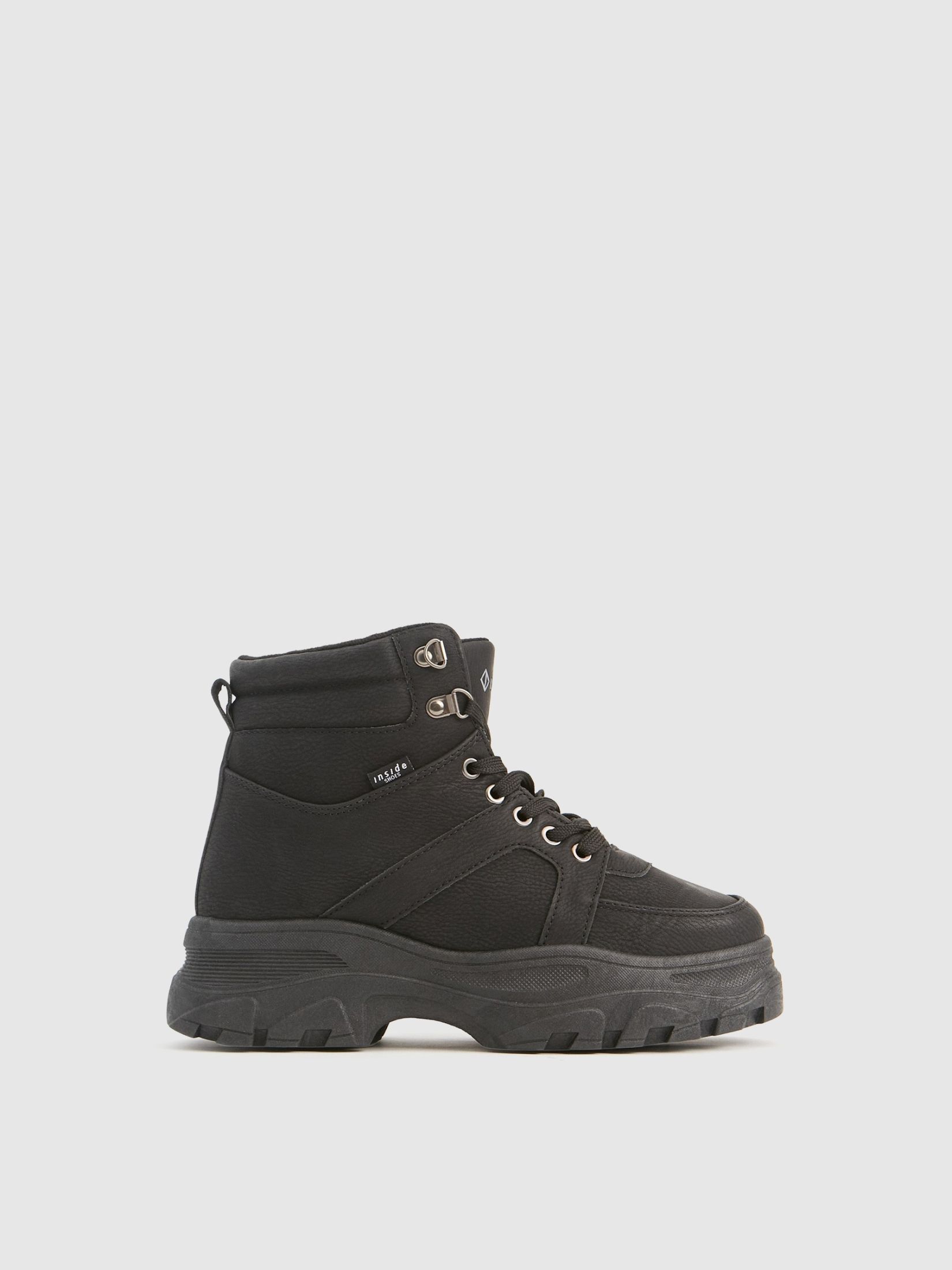 Botas estilo montaña con suela de plataforma de goma y cierre de cordones INSIDE