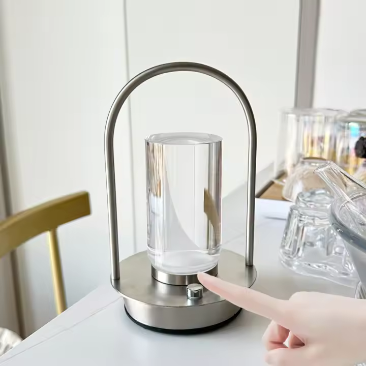 Lámpara De Mesa Inalámbrica LED Recargable Para Camping Al Aire Libre Iluminación Creativa Para Restaurante Luz Nocturna beside - 1