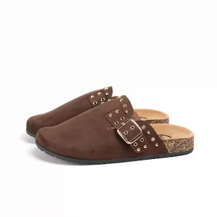 Zuecos mujer plataforma anatómica tachuelas doradas hebilla ajustable ante sintético calzado cómodo urbano Paloma Wang - 1
