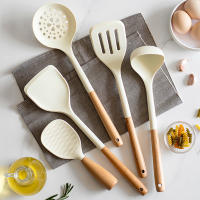 Set De Utensilios De Cocina De Silicona 5 Piezas Con Mango De Madera No Atrapa Adherido Espátula Antiadherente Cuchara De Fritura Cuchara De Arroz Herramienta De Cocina Ecológica - details 13