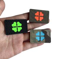 Esimbolo De Ensignio De Cuatro Hojas Decoración Para El Bolso Táctica Lámini Broche Con Velcro Compatibilidad Compatible Con MOLLE Glow En Oscuridad Emblema Luminoso Empuñadura De Hebras Textiles De Patrulla Especial - details 3