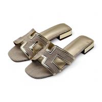 Calzados soraia, sandalia para mujer elegante con tacon metalizado bajo, sandalias comodas para uso casual. - details 2