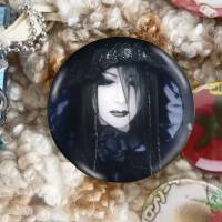 MALICE MIZER Broches Creativos En Forma De Caracteres De Dibujos Animados Para Accesorios De Mochila Pinzas De Encaje Snap-in Joyería Regalos - details 2