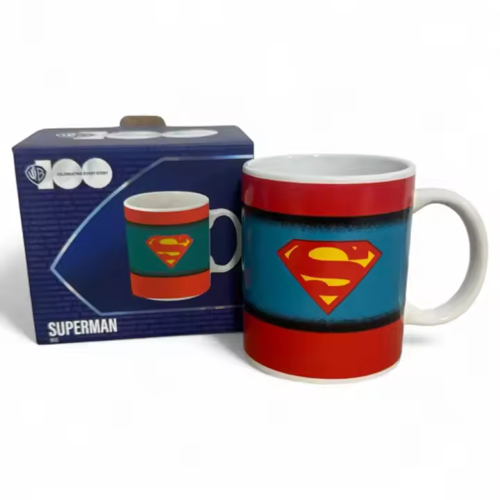 Warner - Taza de cerámica Superman 325 ml con diseño oficial para desayuno, resistente y fácil de limpiar, ideal como regalo para fans de DC Comics - 1