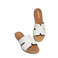 Sandalia Plana Mujer Piel Blanco Coco Referencia: 68946 Blanco coco S@KUT Sandalia plana confort de mujer en piel charol blanco con grabado coco. Plantilla acolchada y forro en micro fibra transpirable. - details 7