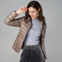 Chaqueta De Invierno Para Mujer Ligeramente Acolchada Con Capucha Cierre De Cremallera Impermeable Y Térmica Con Bolsillos Estilo Casual - details 17