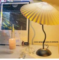Lámpara De Escritorio LED Nórdica Para Dormitorio Y Sala De Estar Luz Nocturna Retro Para Bar Y Café Decoración De Mesa Incluye Bombilla - details 15