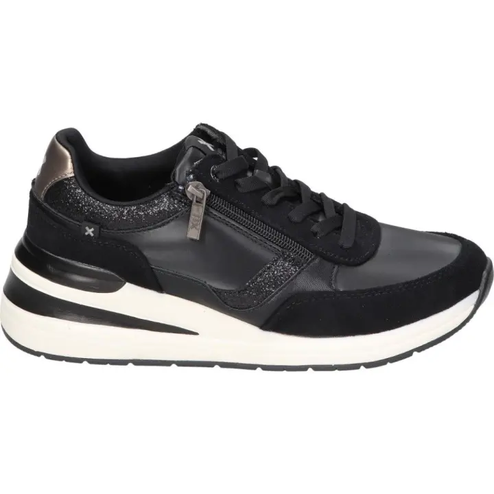 XTI | Zapatos con Cuña XTI para Mujer – Zapatos Casual en Color Negro – Zapato con Cordones y Cremallera – Cuña Media y Cómoda – Máximo Ajuste – Versátiles – Vegan – Modelo 144628 - 1