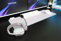 Mars Gaming MHW-PRO, Auriculares Gaming Inalámbricos ARGB Flow, Sonido 3D Envolvente 7.1, Bluetooth 5.3 + 2.4GHz + Jack 3.5mm, Diseño Ergonómico Ultraligero, Micrófono Dual, Multiplataforma, Cascos PC Negros o Blancos - details 1