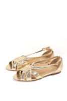 Sandalias doradas planas con tiras cruzadas y acabado metalizado, Zapatos para vestir estilo elegante con hebilla Corina Paloma Wang - details 1