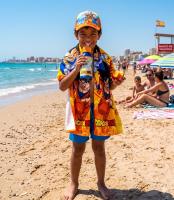 Pack Playa Niño 3 en 1 Toalla Microfibra 140x70 Secado Rápido + Gorra Ajustable + Botella 410ml Set Verano Infantil Piscina Playa Regalo Niños Pokémon Minecraft Stitch Frozen Bluey Dragon Ball Sonic - details 8