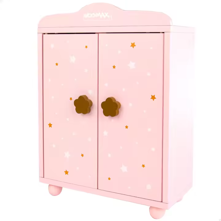 WOOMAX - Armario de madera para muñecas con perchas, de juguete, 24x11x32,5 cm, juego de roles color rosa, infantil, decoración estrellas, 4 piezas, para mayores de 3 años - 1