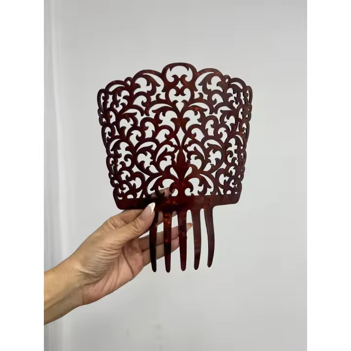 Peinetas Gala de España El Complemento Indispensable para Feria y Mantilla - 1