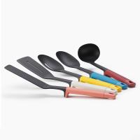 Juego de utensilios Joseph Joseph Elevate 5 piezas multicolores, compactos y funcionales para cajón. - details 1