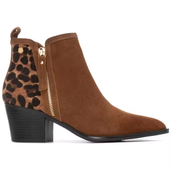 Botas Carmela modelo 162582 en color Marron - 1
