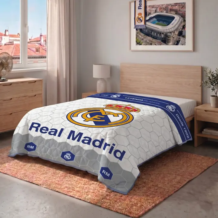 Real Madrid CF - Colcha Verano Real Madrid CF Blanco Cama 90 - 105 cm (180 x 260 cm) Azul, Escudo Grande, Blanco - 1