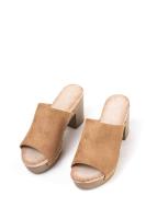 Paloma Wang sandalias mujer mules con tacón alto y plataforma efecto madera con tachas - details 10