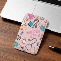 Funda Protectora Para Tarjetas De Acceso Y Comida Moderna Rosa Con Herramientas De Médico Y Enfermera Estilo Clásico Unisex - details 2