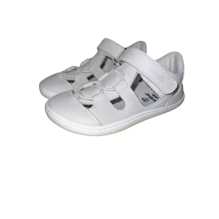 Sandalias cerradas barefoot Dubai blancas de Chetto - 1